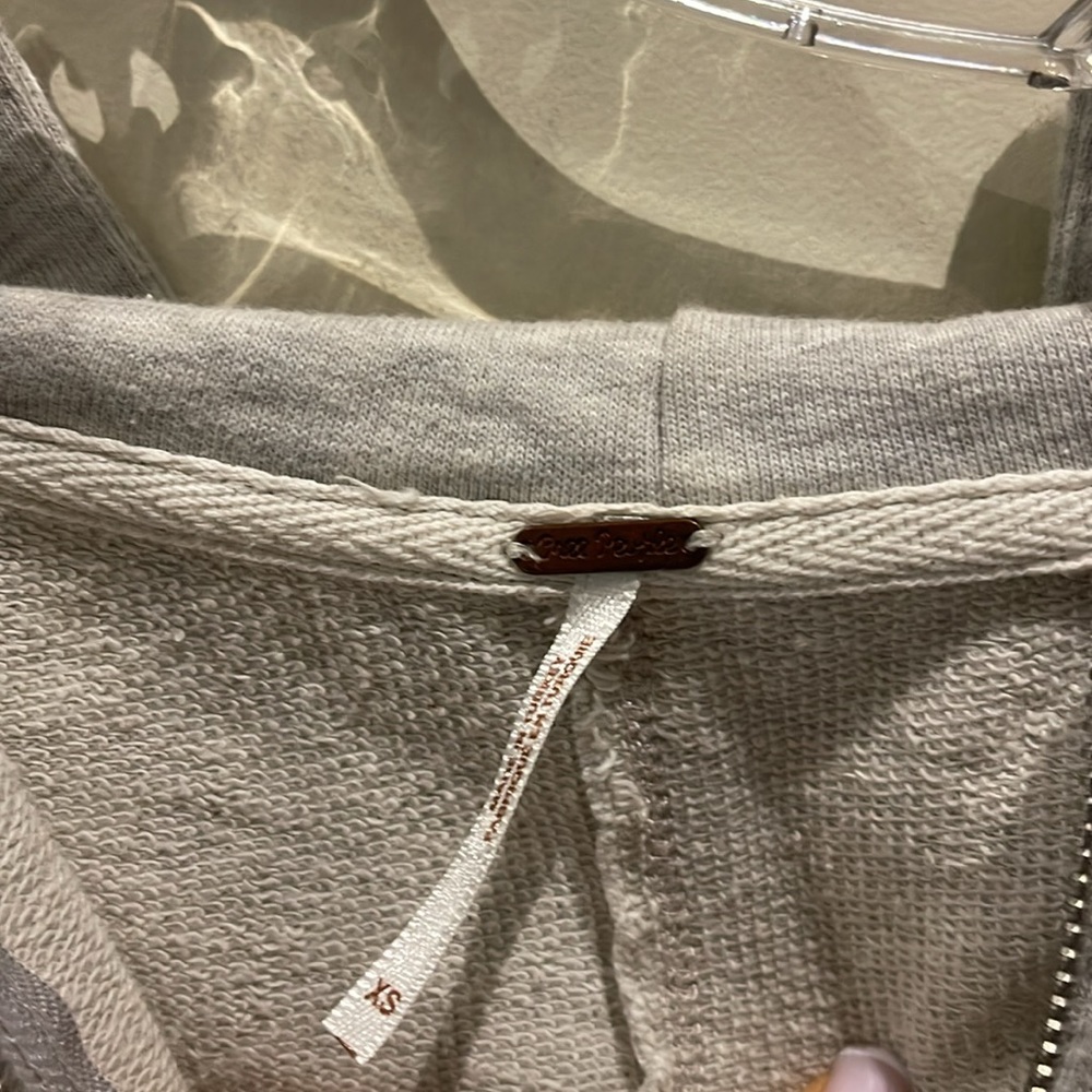 Free people distressed zipper Hoodie - Picture 3 of 5